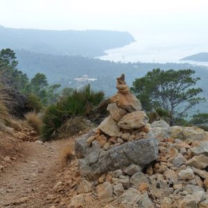 Un cairn sur les hauteurs de Sant Elm