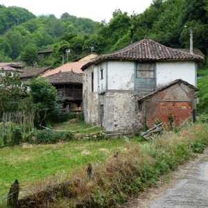 Le village de Santullano