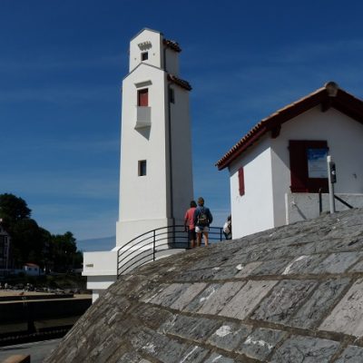 St-Jean-de-Luz, le phare d'André Pavlovsky (1936).